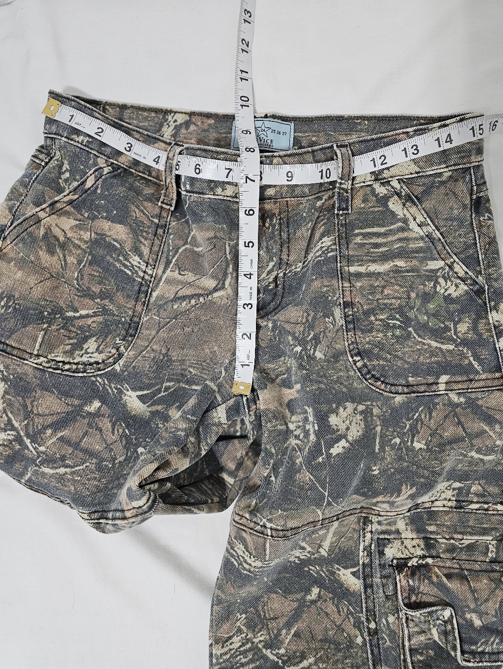 ReVice Los Angeles Camo Cargo Pants Size 24 Wide Leg Y2K Utility Jeans - Picture 8 of 9